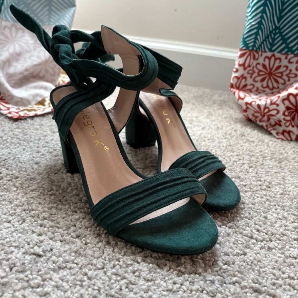 Elegant Green Heeled Sandals